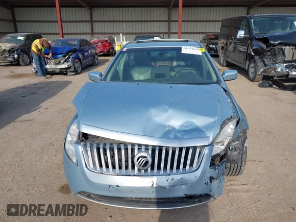 2010 Mercury Milan Hybrid z VIN 3MEDM0L33AR660979, wystawiony jako IAAI lot #41994618 z przebiegiem 114 007 mil mil oraz . Historia ofert i sprzedaży dostępna na DreamBid. Obrazek 13.