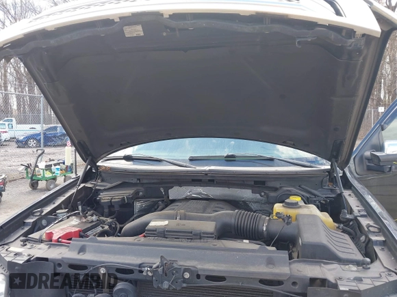 2014 Ford F-150 XL with VIN 1FTFW1ET6EFC83106, listed as a IAAI auction lot 41810871 with 121,987 mi miles. Bid and sale history available at carsss.com. Image 10.