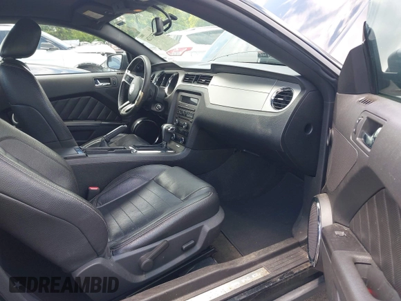 2011 Ford Mustang V6 with VIN 1ZVBP8AM5B5149026, listed as a IAAI auction lot 42551126 with 230,429 mi miles and . Bid and sale history available at DreamBid. Image 5.