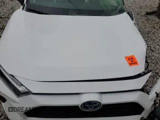 2024 Toyota RAV4 Hybrid LE z VIN JTMMWRFV2RD246027, wystawiony jako Copart lot #52181695 z przebiegiem Nie podano mil oraz Szkoda całkowita • Salvage title. Historia ofert i sprzedaży dostępna na DreamBid. Obrazek 12.