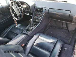 1985 Porsche 928 z VIN WP0JB092XFS860634, wystawiony jako Copart lot #49650775 z przebiegiem 140 644 mil mil oraz Tytuł czysty. Historia ofert i sprzedaży dostępna na DreamBid. Obrazek 8.