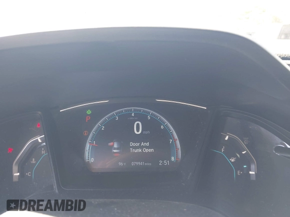 2020 Honda Civic LX z VIN 19XFC2F67LE001375, wystawiony jako IAAI lot #42033879 z przebiegiem 79 941 mil mil oraz . Historia ofert i sprzedaży dostępna na DreamBid. Obrazek 7.