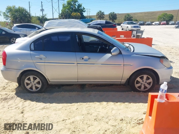 2008 Hyundai Accent GLS with VIN KMHCN46CX8U214890, listed as a IAAI auction lot 41843006 with 179,550 mi miles. Bid and sale history available at carsss.com. Image 13.