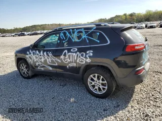 2016 Jeep Cherokee Latitude with VIN 1C4PJMCB8GW118725, listed as a Copart auction lot 50900255 with 95,109 mi miles and Salvage Title. Bid and sale history available at carsss.com. Image 2.