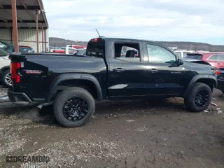 2024 Chevrolet Colorado 4WD Trail Boss with VIN 1GCPTEEK5R1138959, listed as a IAAI auction lot 41363463 with 5,514 mi miles. Bid and sale history available at carsss.com. Image 14.