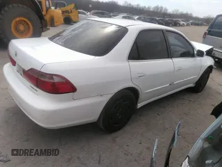2000 Honda Accord LX z VIN 1HGCG1649YA000482, wystawiony jako IAAI lot #41679083 z przebiegiem 147 209 mil mil oraz . Historia ofert i sprzedaży dostępna na DreamBid. Obrazek 4.