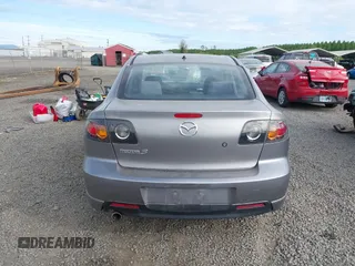 2006 Mazda 3 s z VIN JM1BK324061424656, wystawiony jako IAAI lot #42188589 z przebiegiem 120 295 mil mil oraz . Historia ofert i sprzedaży dostępna na DreamBid. Obrazek 17.