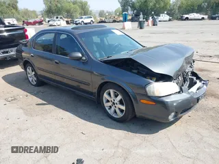 2003 Nissan Maxima GLE z VIN JN1DA31A23T427063, wystawiony jako IAAI lot #42450037 z przebiegiem 166 531 mil mil oraz . Historia ofert i sprzedaży dostępna na DreamBid. Obrazek 1.