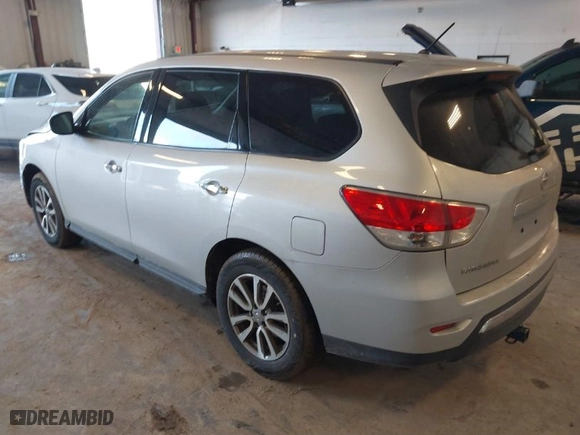 2015 Nissan Pathfinder Platinum with VIN 5N1AR2MM1FC640224, listed as a IAAI auction lot 41670213 with 120,326 mi miles. Bid and sale history available at carsss.com. Image 3.