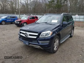 2015 Mercedes-Benz GL-Class GL 450 with VIN 4JGDF6EE9FA513009, listed as a IAAI auction lot 41311164 with 121,185 mi miles. Bid and sale history available at carsss.com. Image 2.