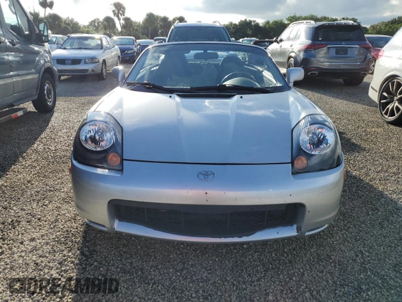 2001 Toyota MR2 z VIN JTDFR320410036287, wystawiony jako Copart lot #73851984 z przebiegiem Nie podano mil oraz Szkody całkowita. Historia ofert i sprzedaży dostępna na DreamBid. Obrazek 5.