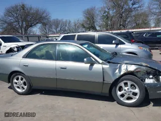 2000 Lexus ES 300 with VIN JT8BF28G2Y0245459, listed as a IAAI auction lot 41669715 with 25,727 mi miles. Bid and sale history available at carsss.com. Image 14.