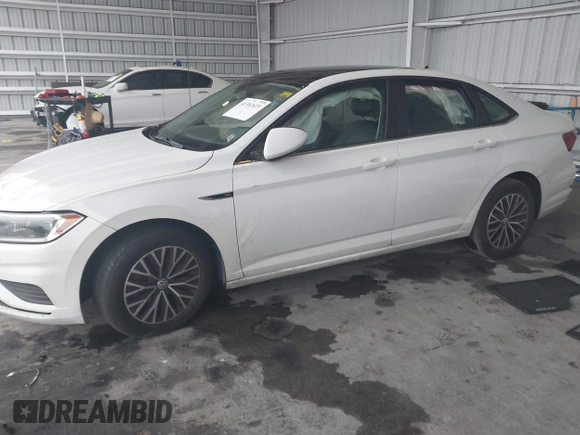 2019 Volkswagen Jetta SEL with VIN 3VWEB7BU9KM166586, listed as a IAAI auction lot 41382619 with 39,872 mi miles and . Bid and sale history available at DreamBid. Image 2.