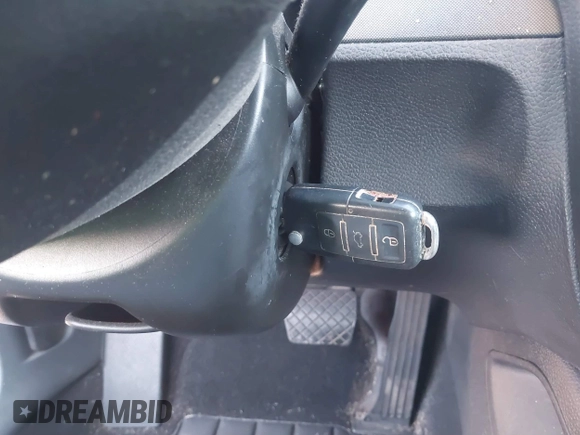 2007 Volkswagen Rabbit with VIN WVWDS71K37W197922, listed as a IAAI auction lot 41831365 with 123,364 mi miles and . Bid and sale history available at DreamBid. Image 11.