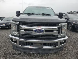 2017 Ford F-250 XLT с VIN 1FT7X2B64HEC84139, выставлен на аукционе Copart как лот 57456575 с пробегом 57 308 миль миль и Списание • Salvage title. История ставок и продаж доступна на DreamBid. Изображение 5.