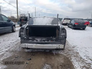 2016 Chrysler 300 C with VIN 2C3CCAEG4GH320089, listed as a IAAI auction lot 41249262 with Not Provided miles and . Bid and sale history available at DreamBid. Image 15.