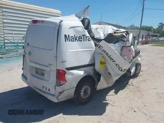 2015 Nissan NV200 SV with VIN 3N6CM0KN2FK690049, listed as a IAAI auction lot 41892671 with Not provided miles and . Bid and sale history available at DreamBid. Image 4.