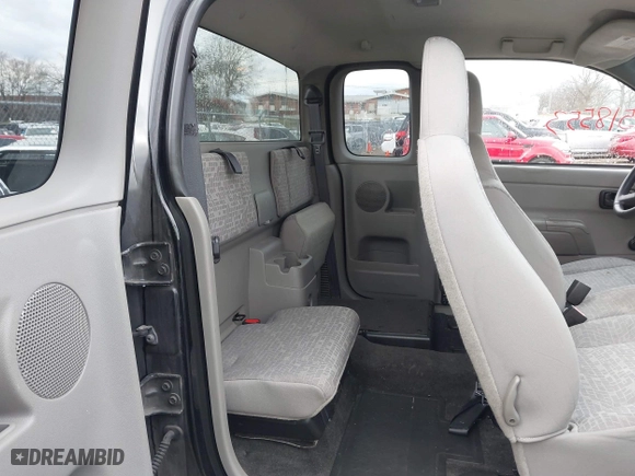 2007 Chevrolet Colorado LT w/1LT with VIN 1GCCS199578140507, listed as a IAAI auction lot 41518553 with 155,550 mi miles. Bid and sale history available at carsss.com. Image 8.