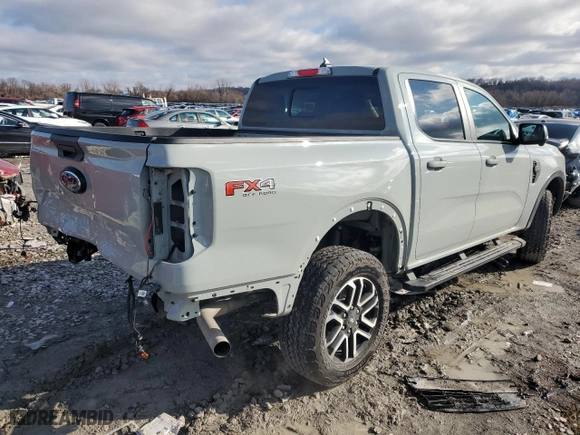 2024 Ford Ranger LARIAT with VIN 1FTER4KH0RLE20102, listed as a Copart auction lot 85329524 with 7,752 mi miles and Salvage Title. Bid and sale history available at carsss.com. Image 3.
