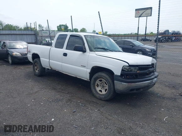 2000 Chevrolet Silverado 1500 LS with VIN 1GCEK19V6YZ195632, listed as a IAAI auction lot 41961207 with 165,124 mi miles. Bid and sale history available at carsss.com. Image 1.