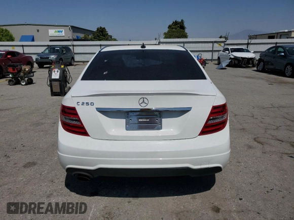 2014 Mercedes-Benz C 250 Sport with VIN WDDGF4HB2EA940916, listed as a Copart auction lot 62550455 with 91,691 mi miles and Salvage title. Bid and sale history available at DreamBid. Image 6.