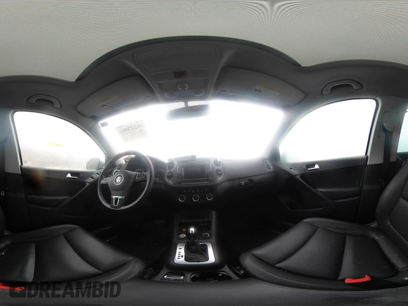 2016 Volkswagen Tiguan SEL z VIN WVGBV7AX3GW594729, wystawiony jako IAAI lot #41233805 z przebiegiem 92 997 mil mil oraz . Historia ofert i sprzedaży dostępna na DreamBid. Obrazek 19.