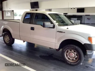 2013 Ford F-150 XL с VIN 1FTEX1EM1DFB38801, выставлен на аукционе IAAI как лот 42802202 с пробегом 196 915 миль миль и . История ставок и продаж доступна на DreamBid. Изображение 20.