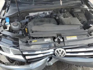 2021 Volkswagen Tiguan SE with VIN 3VV3B7AX5MM158656, listed as a Copart auction lot 61593815 with 68,774 mi miles and Salvage title. Bid and sale history available at DreamBid. Image 12.