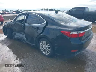 2015 Lexus ES 330 z VIN JTHBK1GG8F2207260, wystawiony jako IAAI lot #42210193 z przebiegiem 109 386 mil mil oraz . Historia ofert i sprzedaży dostępna na DreamBid. Obrazek 3.