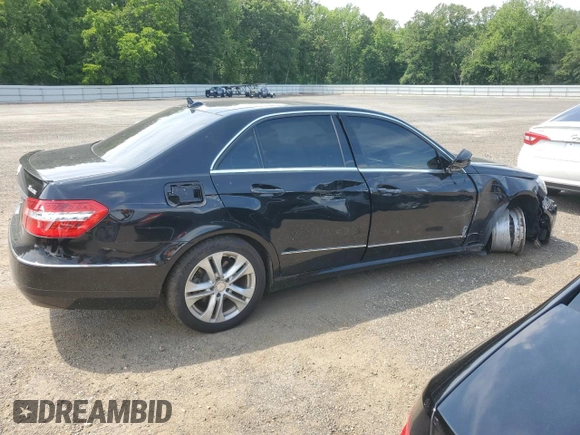 2011 Mercedes-Benz E 350 Luxury with VIN WDDHF8HB6BA498715, listed as a Copart auction lot 60432825 with 100,732 mi miles and Salvage title. Bid and sale history available at DreamBid. Image 3.