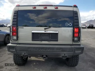 2005 Hummer H2 SUV z VIN 5GRGN23U65H106597, wystawiony jako Copart lot #54508345 z przebiegiem Nie podano mil oraz Szkoda całkowita • Salvage title. Historia ofert i sprzedaży dostępna na DreamBid. Obrazek 6.