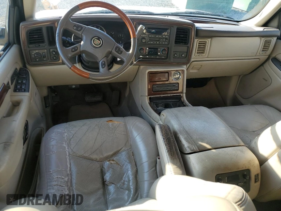 2004 Cadillac Escalade with VIN 1GYEC63T94R208993, listed as a Copart auction lot 87224664 with 285,642 mi miles and Salvage title. Bid and sale history available at DreamBid. Image 8.