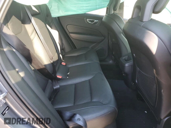 2018 Volvo XC60 Momentum с VIN LYVA22RK6JB069830, выставлен на аукционе Copart как лот 41773915 с пробегом 111 870 миль миль и Списание • Salvage title. История ставок и продаж доступна на DreamBid. Изображение 12.