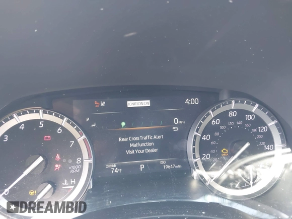 2022 Toyota Highlander XSE with VIN 5TDJZRAH8NS112035, listed as a IAAI auction lot 41840559 with 19,647 mi miles and . Bid and sale history available at DreamBid. Image 7.