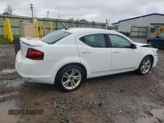2014 Dodge Avenger SXT with VIN 1C3CDZCG3EN165716, listed as a Copart auction lot 57795365 with 33,070 mi miles and Salvage title. Bid and sale history available at DreamBid. Image 3.