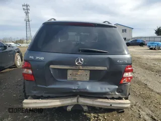 2010 Mercedes-Benz M 350 z VIN 4JGBB8GB5AA549449, wystawiony jako Copart lot #50080765 z przebiegiem 125 406 mil mil oraz Szkoda całkowita • Salvage title. Historia ofert i sprzedaży dostępna na DreamBid. Obrazek 6.