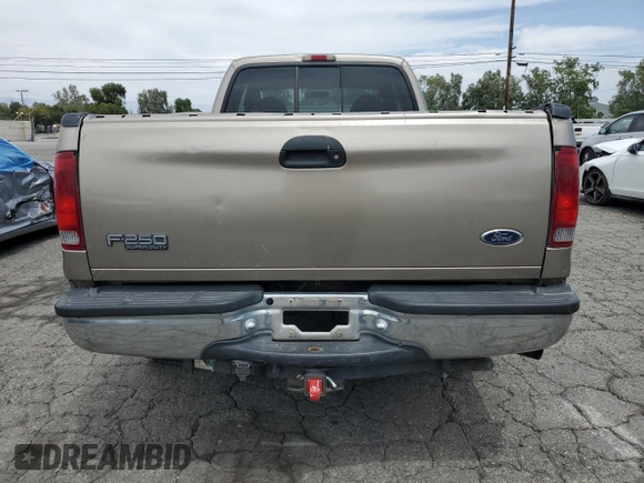 2006 Ford F-250 XL with VIN 1FTSX20566EA53924, listed as a Copart auction lot 56598195 with 237,387 mi miles and Salvage title. Bid and sale history available at DreamBid. Image 6.
