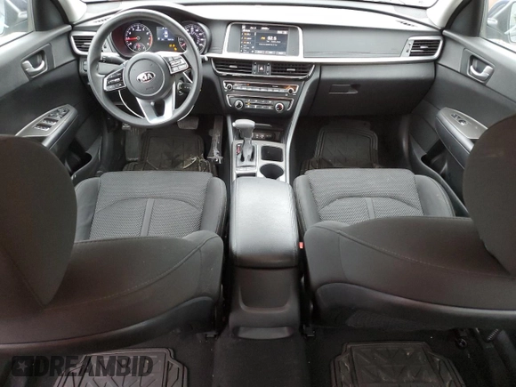 2020 Kia Optima LX z VIN 5XXGT4L39LG414013, wystawiony jako Copart lot #52505515 z przebiegiem 129 719 mil mil oraz Szkoda całkowita • Salvage title. Historia ofert i sprzedaży dostępna na DreamBid. Obrazek 8.