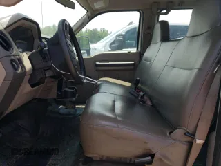 2008 Ford F-350 XL с VIN 1FTWW30Y38EE05185, выставлен на аукционе Copart как лот 60811125 с пробегом 44 148 миль миль и Списание • Salvage title. История ставок и продаж доступна на DreamBid. Изображение 12.