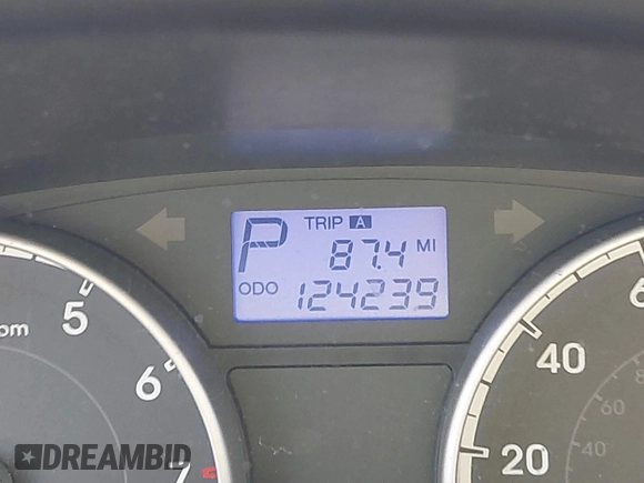 2011 Hyundai Accent GLS with VIN KMHCN4AC7BU618986, listed as a IAAI auction lot 42003238 with 124,239 mi miles and . Bid and sale history available at DreamBid. Image 12.