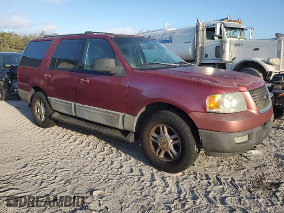 2004 Ford Expedition Special Service with VIN 1FMPU16L34LB10549, listed as a Copart auction lot 44750135 with 207,241 mi miles and Salvage Title. Bid and sale history available at carsss.com. Image 4.
