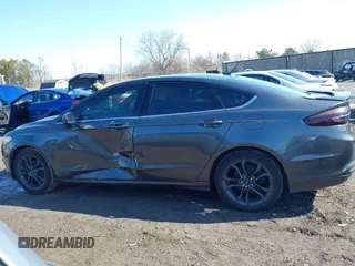 2018 Ford Fusion SE with VIN 3FA6P0HD6JR238133, listed as a IAAI auction lot 41765828 with 233,771 mi miles. Bid and sale history available at carsss.com. Image 14.