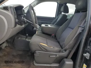 2010 Chevrolet Silverado 1500 LS with VIN 1GCSKREA0AZ215576, listed as a Copart auction lot 43998635 with 161,094 mi miles and Clean Title. Bid and sale history available at DreamBid. Image 7.