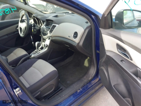 2013 Chevrolet Cruze LS with VIN 1G1PA5SH3D7246624, listed as a IAAI auction lot 41872689 with 137,837 mi miles. Bid and sale history available at carsss.com. Image 5.