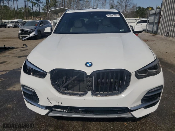 2021 BMW X5 sDrive40i with VIN 5UXCR4C03M9D78256, listed as a Copart auction lot 49325035 with 0 mi miles and Salvage Title. Bid and sale history available at carsss.com. Image 5.