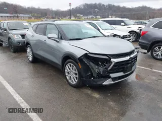 2023 Chevrolet Blazer LT с VIN 3GNKBHR48PS137043, выставлен на аукционе IAAI как лот 41078634 с пробегом 37 573 миль миль и . История ставок и продаж доступна на DreamBid. Изображение 1.