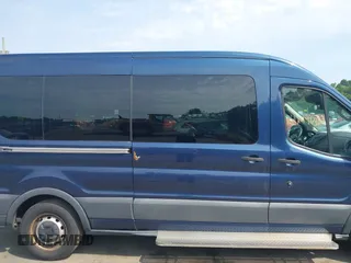 2016 Ford Transit XL z VIN 1FBAX2CM6GKA55226, wystawiony jako IAAI lot #42496468 z przebiegiem 155 375 mil mil oraz . Historia ofert i sprzedaży dostępna na DreamBid. Obrazek 13.
