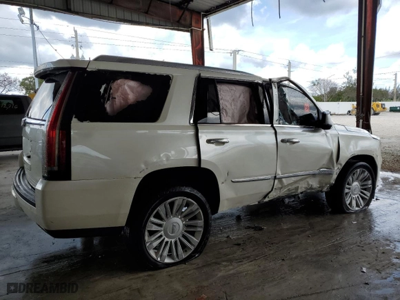 2015 Cadillac Escalade Platinum with VIN 1GYS3PKJ1FR717164, listed as a Copart auction lot 86589344 with 0 mi miles and Non Repairable. Bid and sale history available at carsss.com. Image 3.