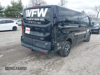 2018 Ford Transit Passenger XL с VIN 1FBZX2YM8JKB02131, выставлен на аукционе IAAI как лот 41794951 с пробегом 70 267 миль миль и . История ставок и продаж доступна на DreamBid. Изображение 4.