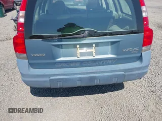 2002 Volvo V70 with VIN YV1SZ58D521073150, listed as a IAAI auction lot 42149444 with Not Provided miles and . Bid and sale history available at DreamBid. Image 6.